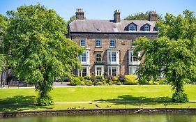 Roseleigh Guest House Buxton 4*